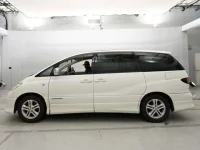 Toyota ESTIMA лот № 10050 оценка 4  с аукциона в Японии 3