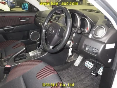 Mazda AXELA  с аукциона в Японии