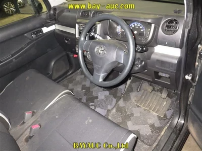 Toyota PIXIS SPACE