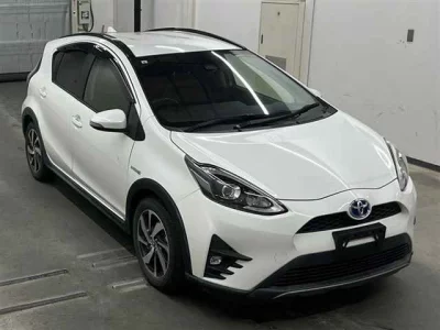 Toyota AQUA  с аукциона в Японии