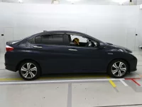 Honda GRACE лот № 36043 оценка 4  с аукциона в Японии 2