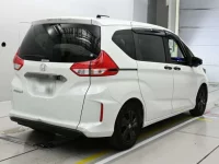 Honda FREED лот № 36046 оценка 4  с аукциона в Японии 1