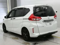 Honda FREED лот № 36046 оценка 4  с аукциона в Японии 5