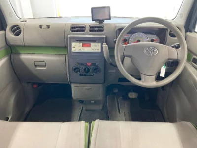 Toyota PIXIS SPACE