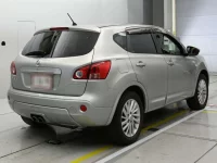 Nissan DUALIS лот № 10067 оценка 4  с аукциона в Японии 1