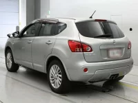 Nissan DUALIS лот № 10067 оценка 4  с аукциона в Японии 5