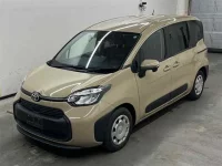 Toyota SIENTA лот № 20053 оценка 3.5  с аукциона в Японии 3