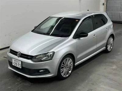 Volkswagen POLO  с аукциона в Японии