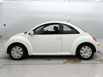 Volkswagen NEW BEETLE