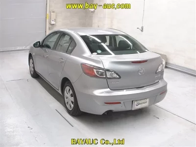 Mazda AXELA  с аукциона в Японии