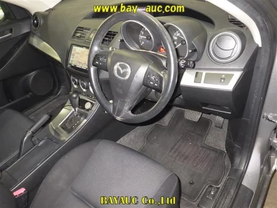 Mazda AXELA  с аукциона в Японии