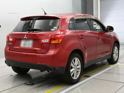 Mitsubishi RVR