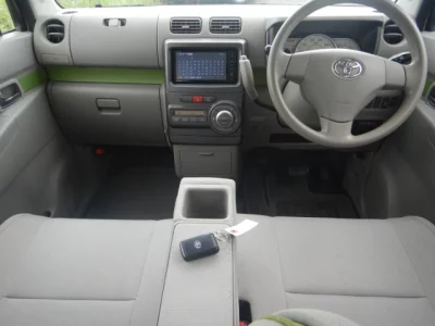 Toyota PIXIS SPACE