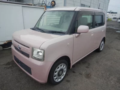 Toyota PIXIS SPACE