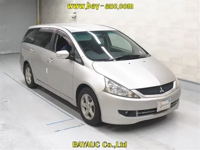 Mitsubishi GRANDIS