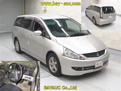 Mitsubishi GRANDIS