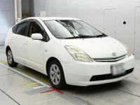 Toyota PRIUS лот № 10117 оценка 3.5  с аукциона в Японии 4