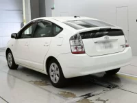 Toyota PRIUS лот № 10117 оценка 3.5  с аукциона в Японии 5