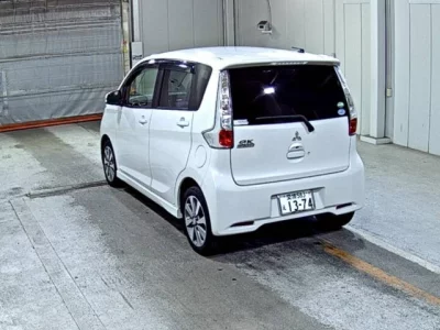 Mitsubishi EK CUSTOM