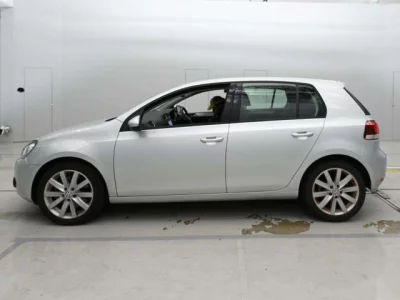 Volkswagen GOLF  с аукциона в Японии