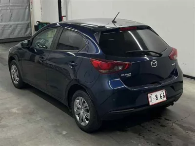 Mazda MAZDA2  с аукциона в Японии