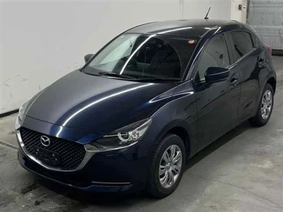 Mazda MAZDA2  с аукциона в Японии