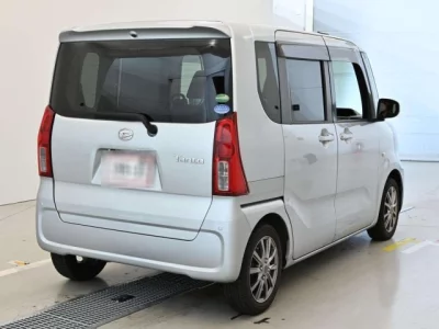 Daihatsu TANTO  с аукциона в Японии