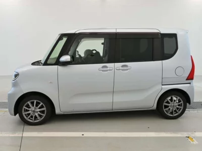 Daihatsu TANTO  с аукциона в Японии