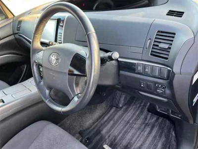 Toyota ESTIMA HYBRID