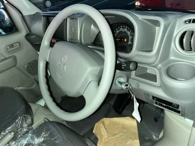 Mitsubishi MINICAB VAN