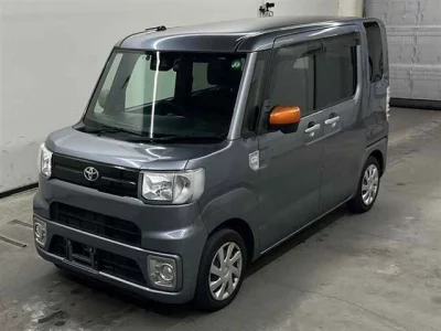 Toyota PIXIS MEGA