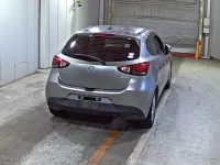 Mazda DEMIO лот № 8103 оценка 3.5  с аукциона в Японии 4