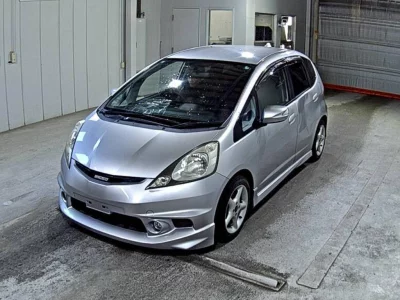 Honda FIT  с аукциона в Японии