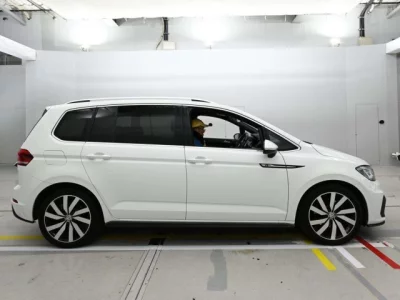 Volkswagen GOLF TOURAN