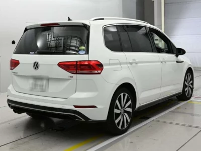 Volkswagen GOLF TOURAN