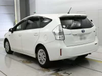 Toyota PRIUS ALPHA лот № 30007 оценка 3.5  с аукциона в Японии 5