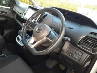 Nissan SERENA лот № 30009 оценка 4  с аукциона в Японии 1