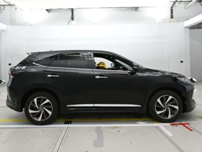 Toyota HARRIER  с аукциона в Японии