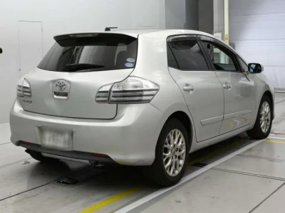 Toyota BLADE