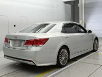 Toyota CROWN лот № 30025 оценка 3.5  с аукциона в Японии 1