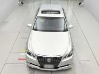 Toyota CROWN лот № 30025 оценка 3.5  с аукциона в Японии 6