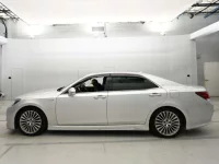 Toyota CROWN лот № 30025 оценка 3.5  с аукциона в Японии 3