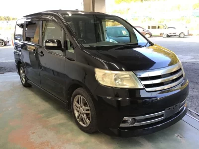 Nissan SERENA  с аукциона в Японии