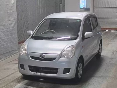 Daihatsu MIRA  с аукциона в Японии