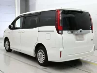 Toyota NOAH лот № 30032 оценка 3.5  с аукциона в Японии 5