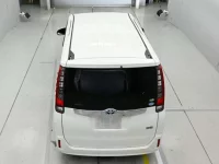 Toyota NOAH лот № 30032 оценка 3.5  с аукциона в Японии 7