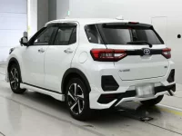 Toyota RAIZE лот № 30034 оценка 4.5  с аукциона в Японии 5