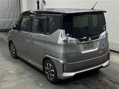 Mitsubishi DELICA D2