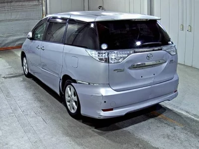 Toyota ESTIMA HYBRID