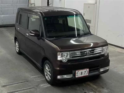 Toyota PIXIS SPACE